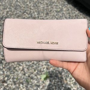 Michael Kors Blush Pink Wallet